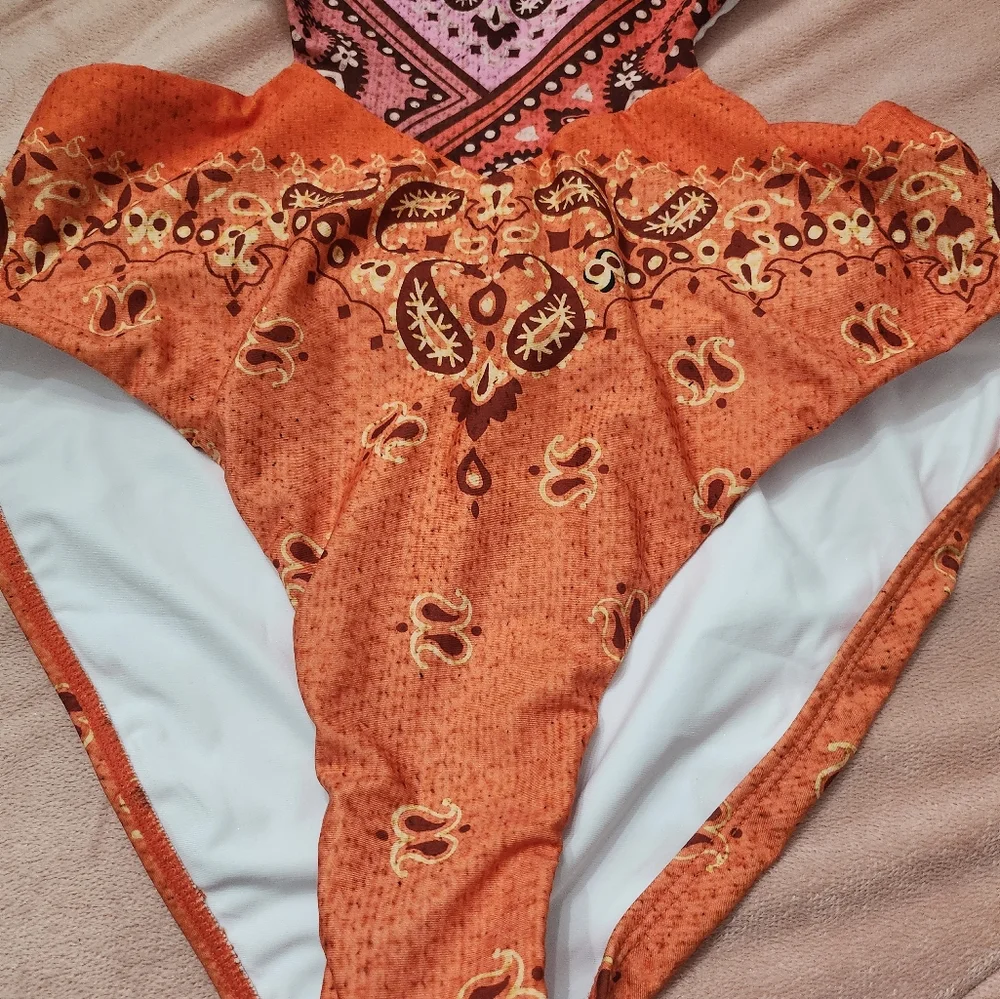 NEW Farm Rio Halter Cutout Swimsuit - Picture 11 of 13